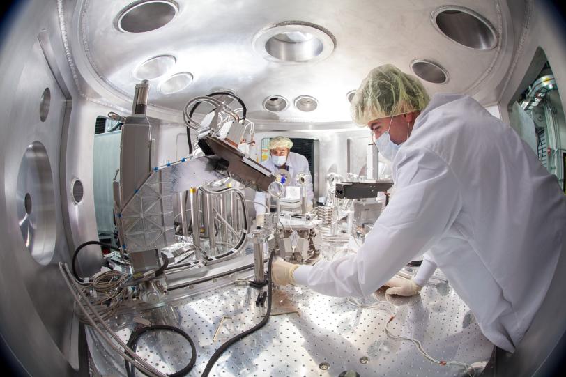 Inside the MEC vacuum target chamber 