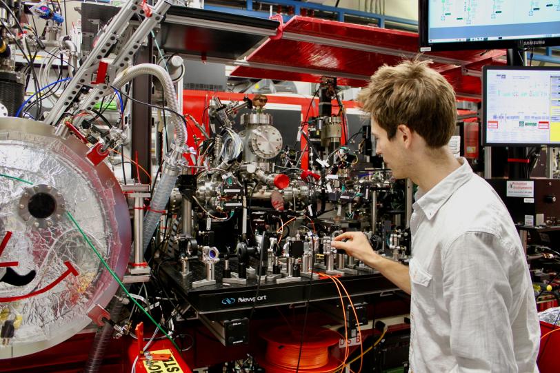 SLAC associate staff scientist Thomas Joseph Lane at the Coherent X-Ray Imaging instrument 