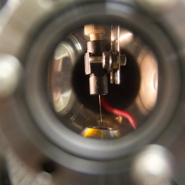 Photo - Liquid microjet delivers sample proteins to a chamber.